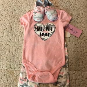 Three piece set